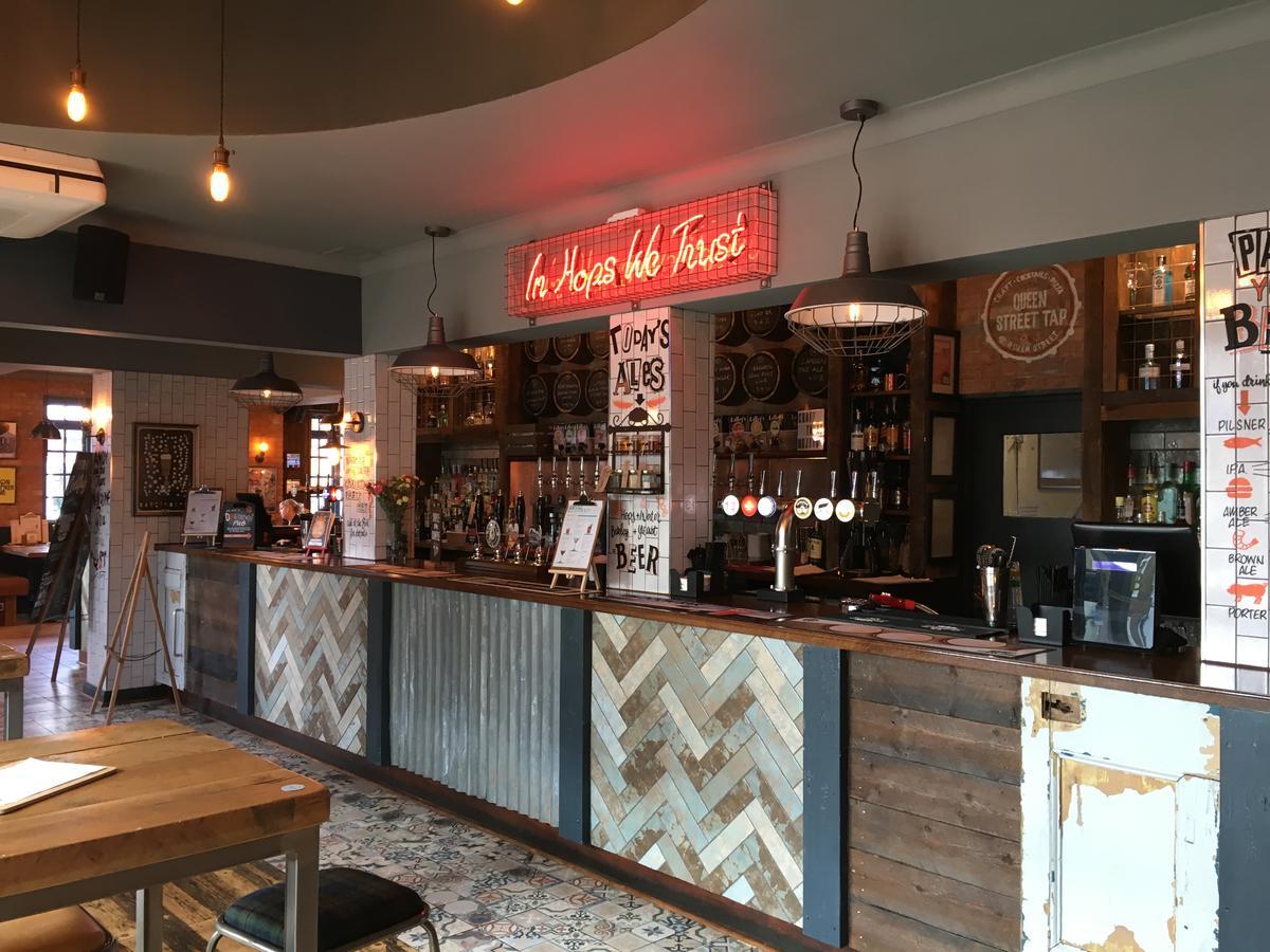 Queen Street Tap Deal Bagian luar foto